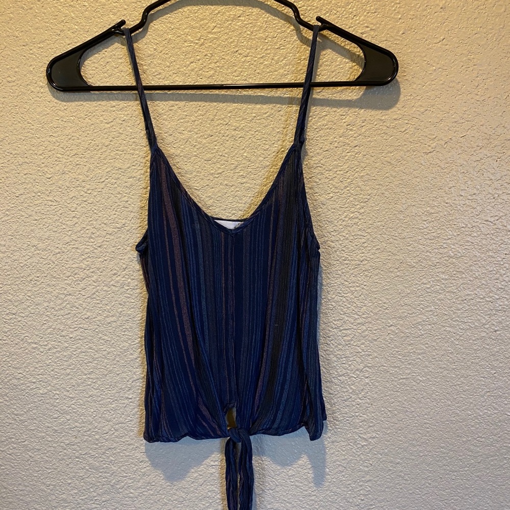 Crop tank with tie